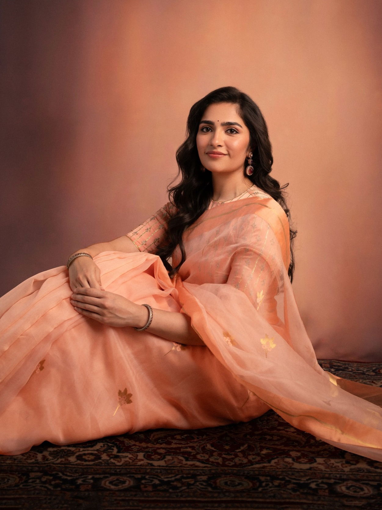 'कांतारा' क्वीन रुक्मिणी वसंतचं वय नेमकं किती? - Marathi News | 'कांतारा' क्वीन रुक्मिणी वसंतचं वय नेमकं किती? | Latest Photos at Lokmat.com