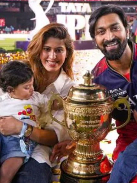 कोणत्या खेळाडूकडे किती IPL ट्रॉफी? - Marathi News | कोणत्या खेळाडूकडे किती IPL ट्रॉफी? | Latest Photos at Lokmat.com