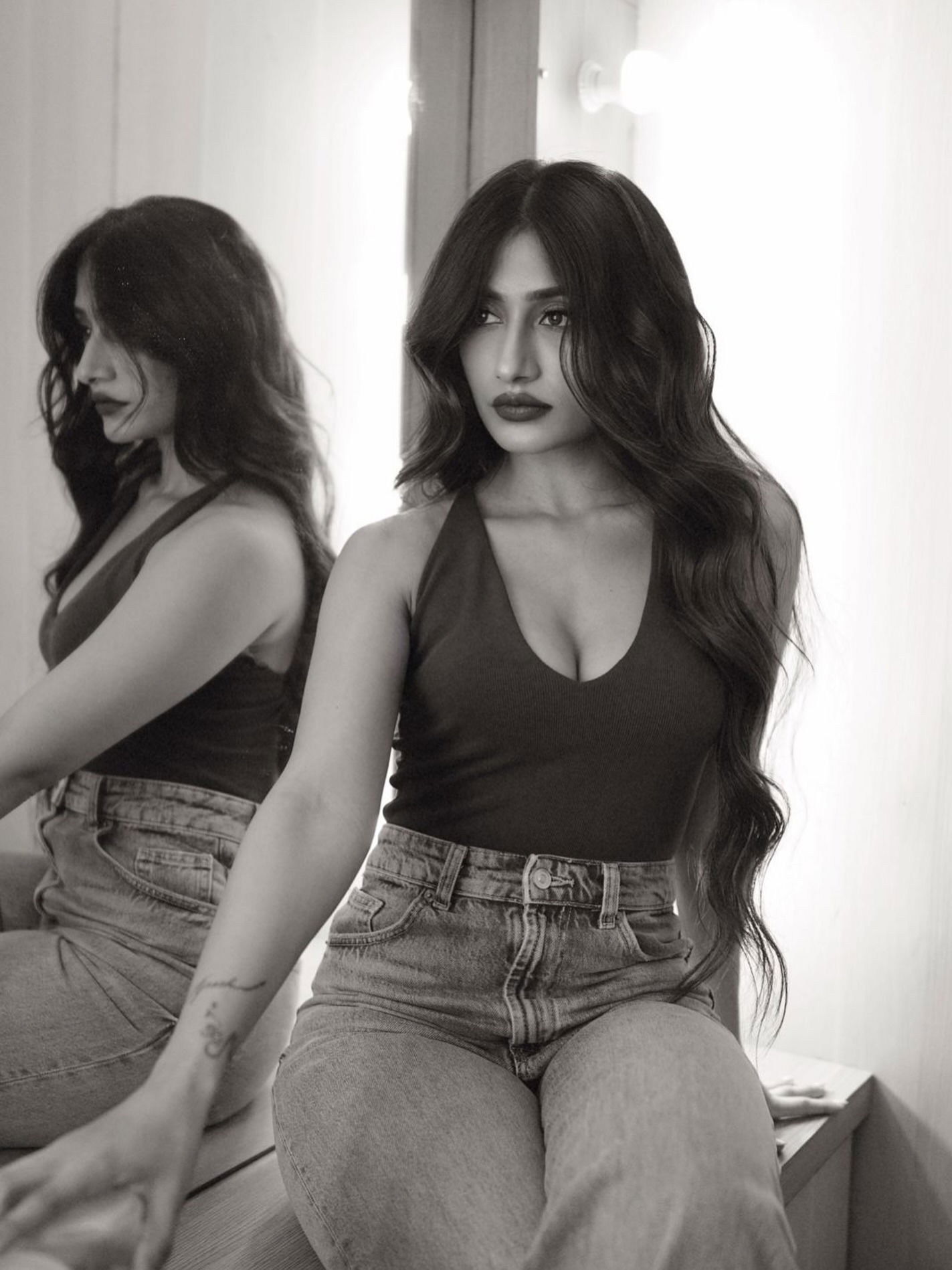 अशी रोखून नजर, त्यात भरलं जहर... - Marathi News | अशी रोखून नजर, त्यात भरलं जहर... | Latest Photos at Lokmat.com