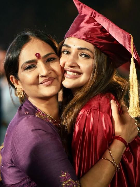 २४ व्या वर्षी अभिनेत्री झाली MBBS डॉक्टर - Marathi News | २४ व्या वर्षी अभिनेत्री झाली MBBS डॉक्टर | Latest Photos at Lokmat.com