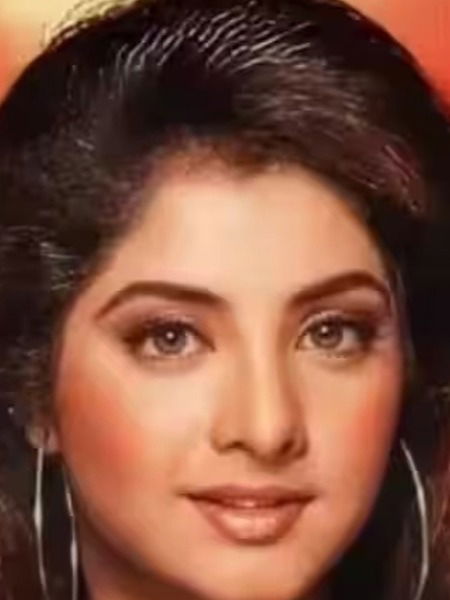 दिव्या भारतीच्या आईने सांगितलं, अकाली मृत्यू झाला कारण.. - Marathi News | दिव्या भारतीच्या आईने सांगितलं, अकाली मृत्यू झाला कारण.. | Latest Photos at Lokmat.com दिव्या भारतीच्या आईने सांगितलं, अकाली मृत्यू झाला कारण.. - Marathi News | दिव्या भारतीच्या आईने सांगितलं, अकाली मृत्यू झाला कारण.. | Latest Photos at Lokmat.com