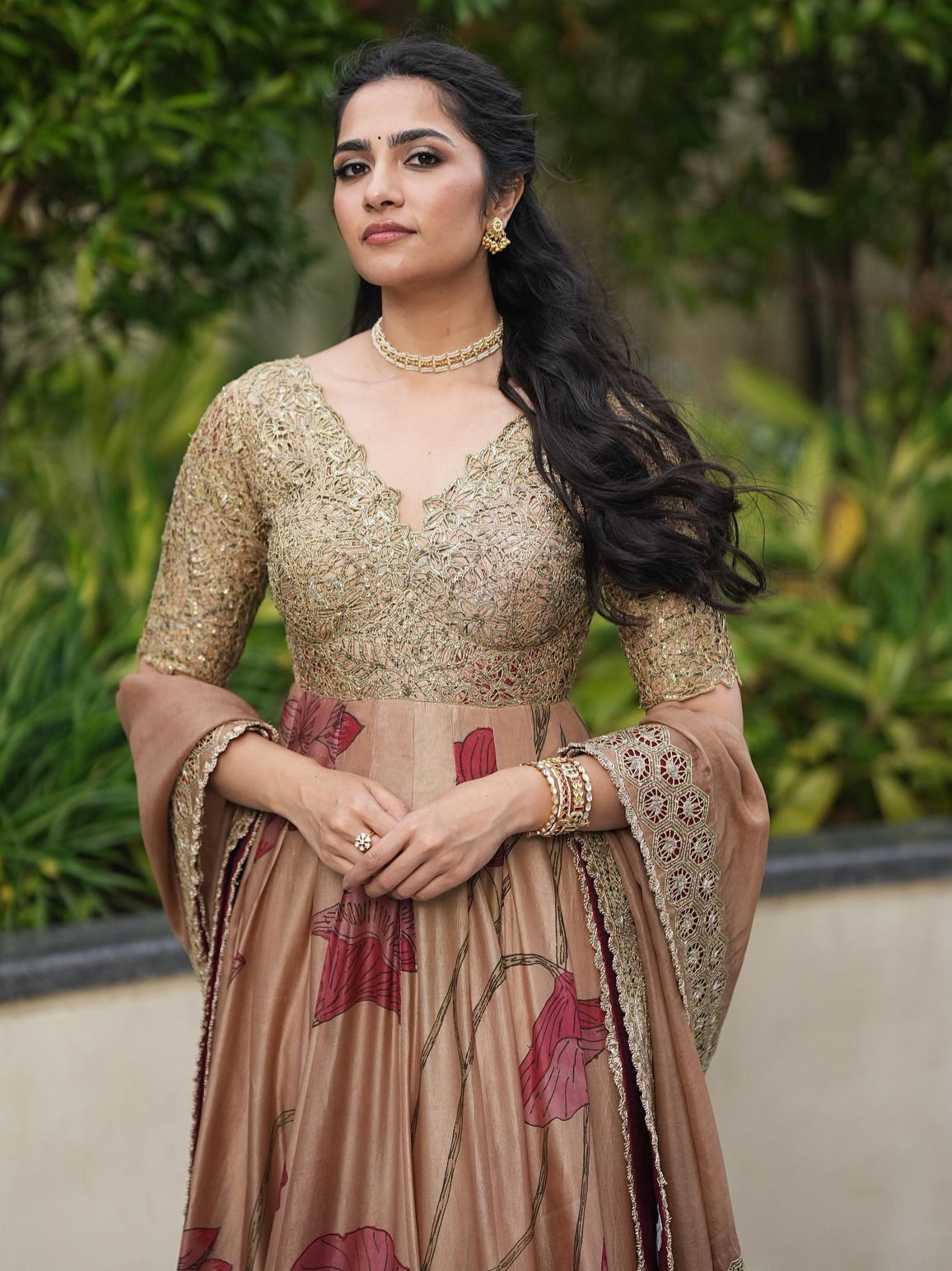 'कांतारा'तील राणी कनकावतीचा ग्लॅरमस अंदाज 'कांतारा'तील राणी कनकावतीचा ग्लॅरमस अंदाज