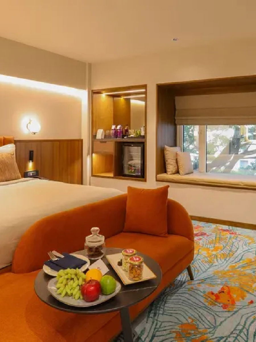 हॉटेल्सच्या रुममध्ये घड्याळ का नसतं? - Marathi News | हॉटेल्सच्या रुममध्ये घड्याळ का नसतं? | Latest Photos at Lokmat.com