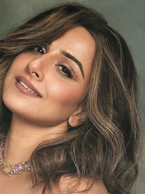 विद्या बालनचा हा Hot & Bold लूक पाहिला का? - Marathi News | विद्या बालनचा हा Hot & Bold लूक पाहिला का? | Latest Photos at Lokmat.com विद्या बालनचा हा Hot & Bold लूक पाहिला का? - Marathi News | विद्या बालनचा हा Hot & Bold लूक पाहिला का? | Latest Photos at Lokmat.com