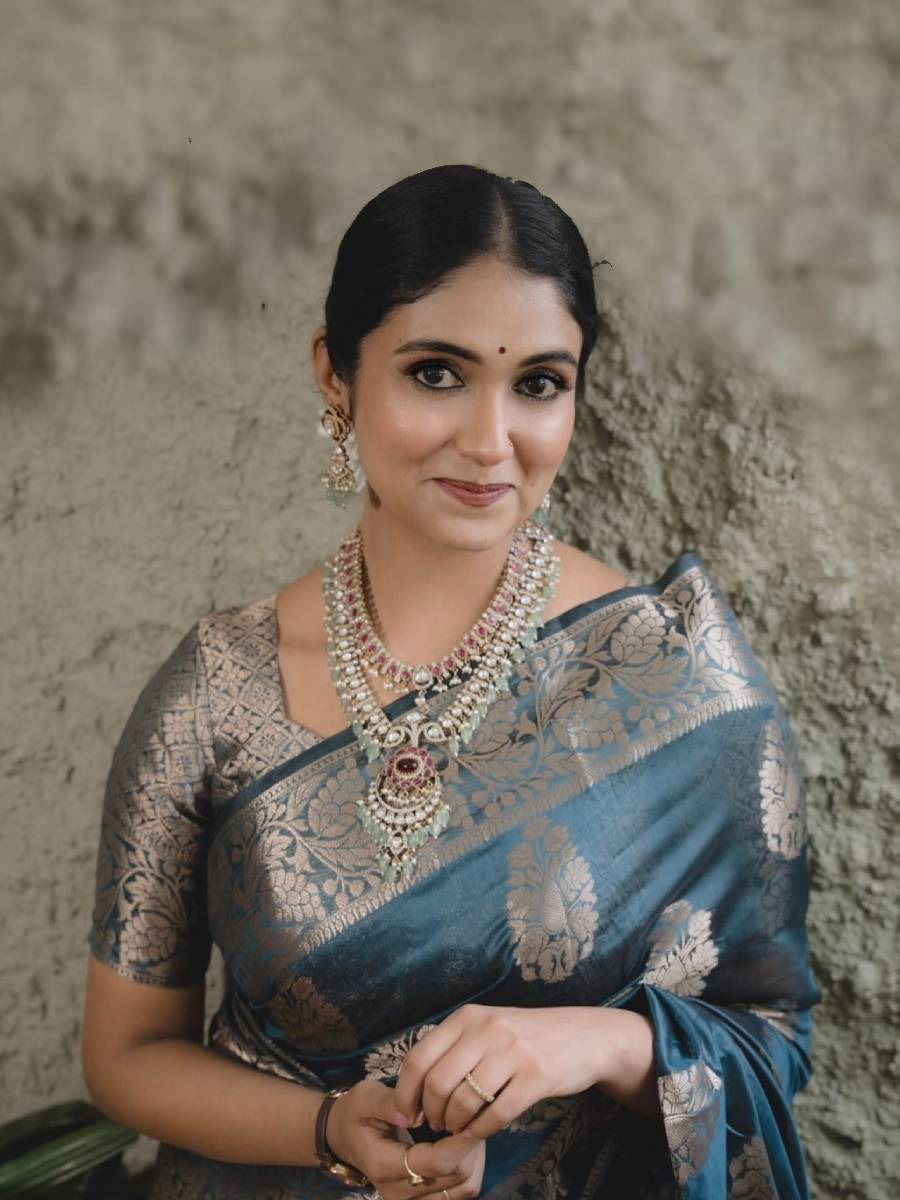 रिंकूचा साजश्रृंगार, फोटोंवरुन नजर हटेना - Marathi News | रिंकूचा साजश्रृंगार, फोटोंवरुन नजर हटेना | Latest Photos at Lokmat.com