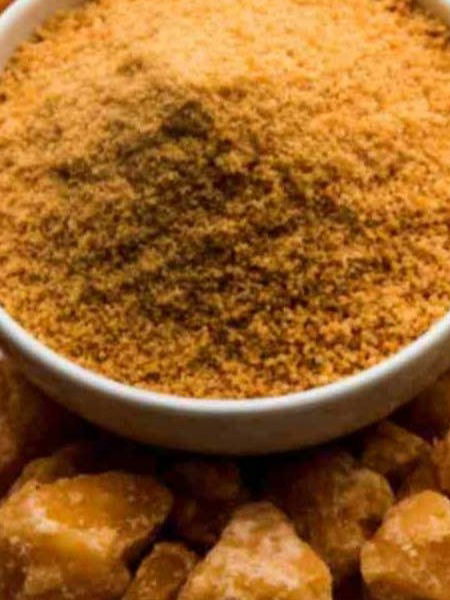 हिवाळ्यात रोज १ गुळाचा खडा खाण्याचे फायदे अनेक... - Marathi News | हिवाळ्यात रोज १ गुळाचा खडा खाण्याचे फायदे अनेक... | Latest Photos at Lokmat.com