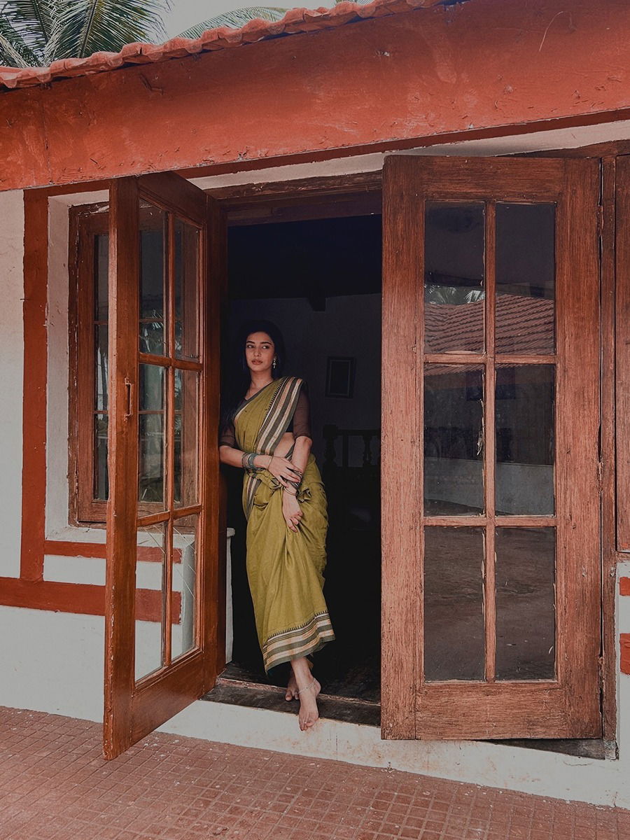 इरकल साडीत 'मुरांबा' फेम रमाच्या मोहक अदा - Marathi News | इरकल साडीत 'मुरांबा' फेम रमाच्या मोहक अदा | Latest Photos at Lokmat.com