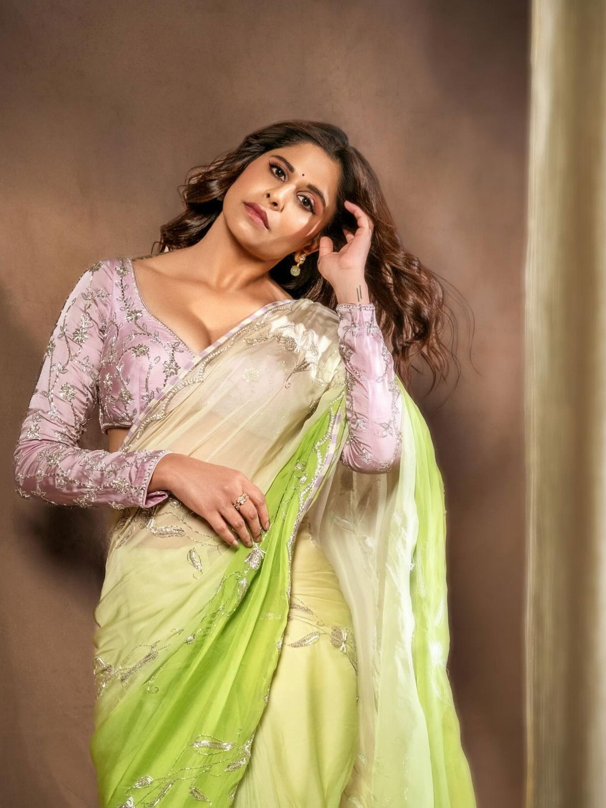 सई ताम्हणकरची जन्मतारीख माहितीये का? - Marathi News | सई ताम्हणकरची जन्मतारीख माहितीये का? | Latest Photos at Lokmat.com