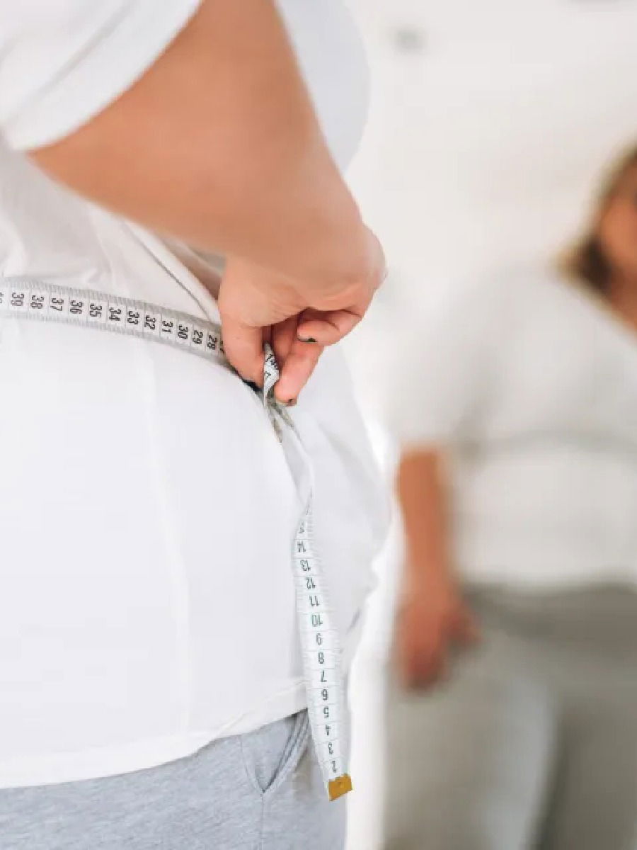 थायरॉइडमध्ये वजन का वाढतं? - Marathi News | थायरॉइडमध्ये वजन का वाढतं? | Latest Photos at Lokmat.com