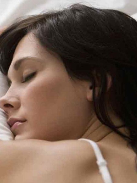 एकटं झोपण्याची सवय फायदेशीर... - Marathi News | एकटं झोपण्याची सवय फायदेशीर... | Latest Photos at Lokmat.com एकटं झोपण्याची सवय फायदेशीर... - Marathi News | एकटं झोपण्याची सवय फायदेशीर... | Latest Photos at Lokmat.com