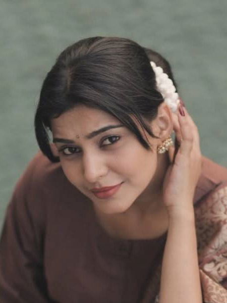 तेरी आँखों में है, हल्का सा नशा...! - Marathi News | तेरी आँखों में है, हल्का सा नशा...! | Latest Photos at Lokmat.com