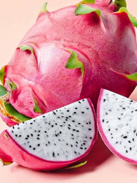 आरोग्यासाठी फायदेशीर आहे लाल फळ ! - Marathi News | आरोग्यासाठी फायदेशीर आहे लाल फळ ! | Latest Photos at Lokmat.com