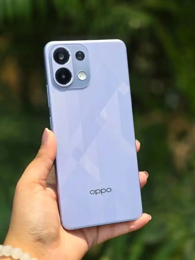 सिंगल चार्जवर दोन दिवसांचा बॅटरी बॅकअप - Marathi News | सिंगल चार्जवर दोन दिवसांचा बॅटरी बॅकअप | Latest Photos at Lokmat.com