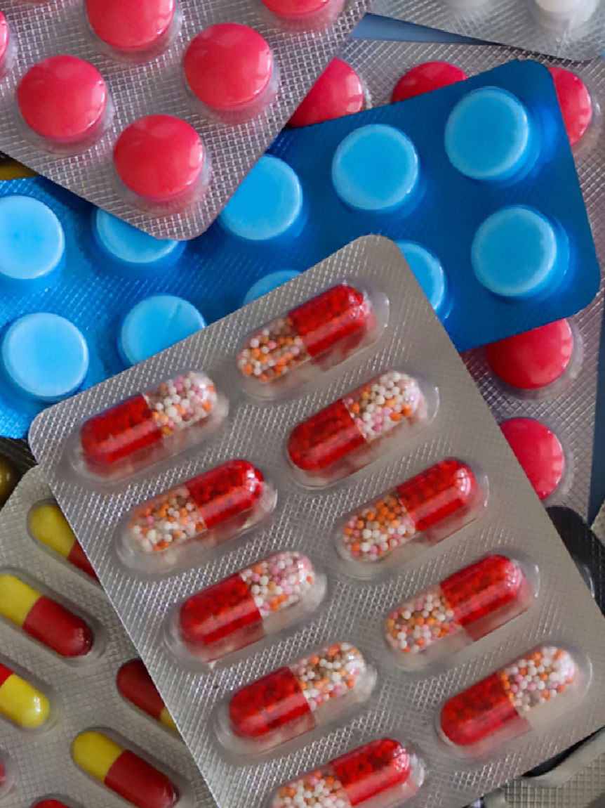 सतत पेन किलर घेताय? जाणून घ्या त्याचे दुष्परिणाम - Marathi News | सतत पेन किलर घेताय? जाणून घ्या त्याचे दुष्परिणाम | Latest Photos at Lokmat.com