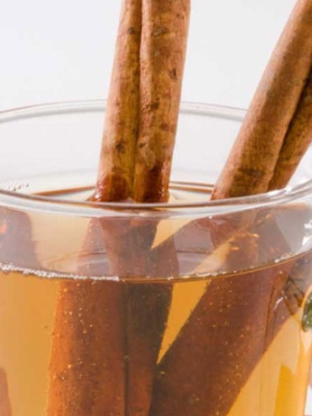 रोज प्या दालचिनीचा काढा, वेटलॉससह मिळतील ५ फायदे - Marathi News | रोज प्या दालचिनीचा काढा, वेटलॉससह मिळतील ५ फायदे | Latest Photos at Lokmat.com