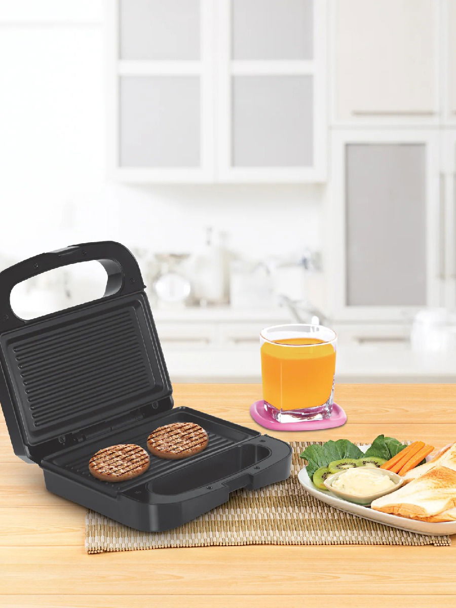 सँडविच मेकरमध्ये करता येतील 'या' भन्नाट रेसिपी - Marathi News | सँडविच मेकरमध्ये करता येतील 'या' भन्नाट रेसिपी | Latest Photos at Lokmat.com