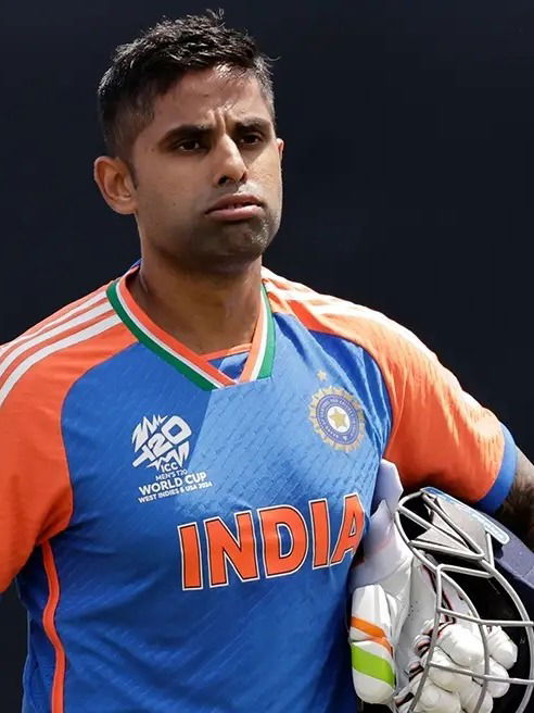 २०२५ कॅलेंडर ईयरमध्ये सूर्याचा फ्लॉप शो! या यादीत विराटचंही नाव - Marathi News | २०२५ कॅलेंडर ईयरमध्ये सूर्याचा फ्लॉप शो! या यादीत विराटचंही नाव | Latest Photos at Lokmat.com