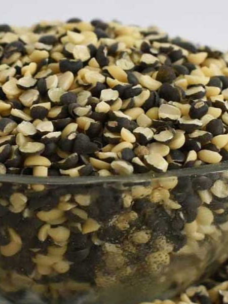 उडीद डाळ कोणी खावी, कोणी टाळावी पाहा... - Marathi News | उडीद डाळ कोणी खावी, कोणी टाळावी पाहा... | Latest Photos at Lokmat.com