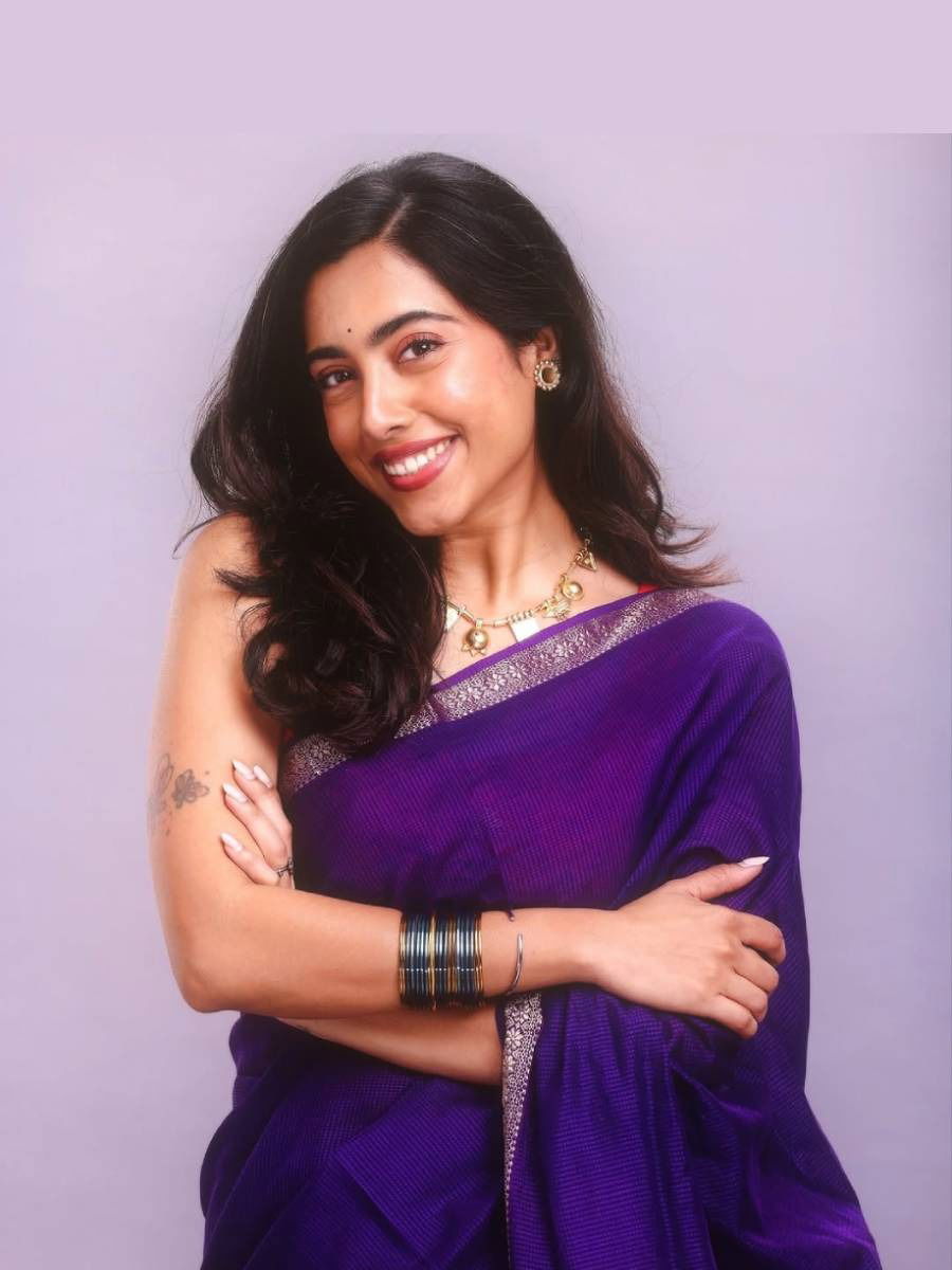 सखी गोखलेचं मनमोहक सौंदर्य! - Marathi News | सखी गोखलेचं मनमोहक सौंदर्य! | Latest Photos at Lokmat.com