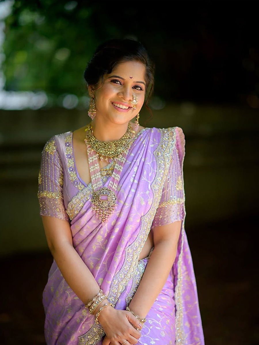 पहिल्या मंगळागौरच्या आठवणीत रमली अमृता - Marathi News | पहिल्या मंगळागौरच्या आठवणीत रमली अमृता | Latest Photos at Lokmat.com