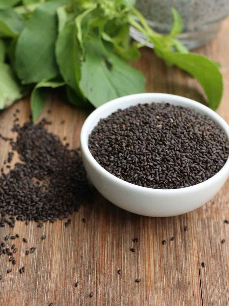 रक्तातील साखर येईल नियंत्रणात, दररोज आहारात घ्या सब्जा सीड्स - Marathi News | रक्तातील साखर येईल नियंत्रणात, दररोज आहारात घ्या सब्जा सीड्स | Latest Photos at Lokmat.com