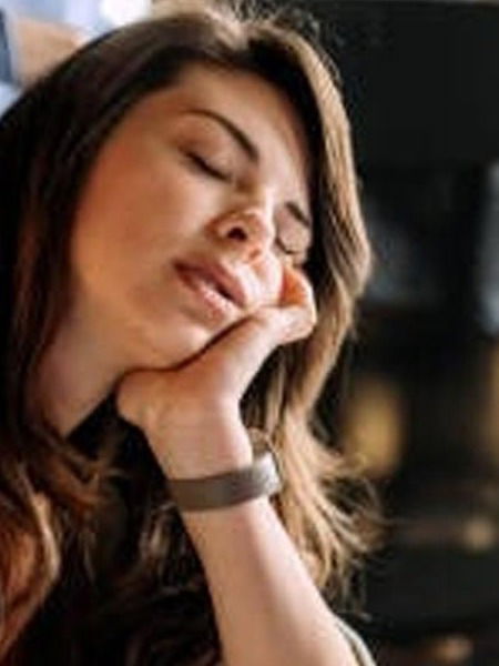 थंडी तुम्हाला आळशी करतेय, पाहा उपाय काय.. - Marathi News | थंडी तुम्हाला आळशी करतेय, पाहा उपाय काय.. | Latest Photos at Lokmat.com