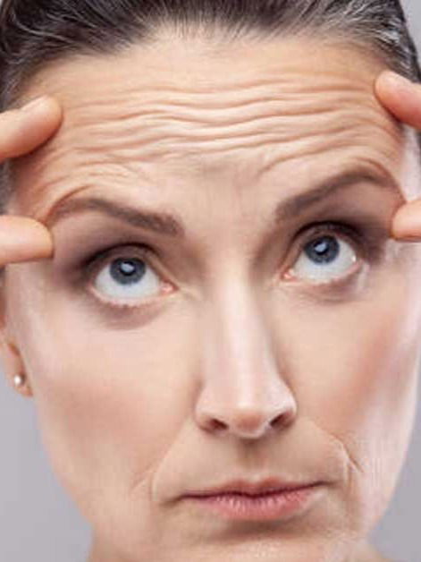 ७ दिवसांत घालवा चेहऱ्यावरील सुरकुत्या! - Marathi News | ७ दिवसांत घालवा चेहऱ्यावरील सुरकुत्या! | Latest Photos at Lokmat.com