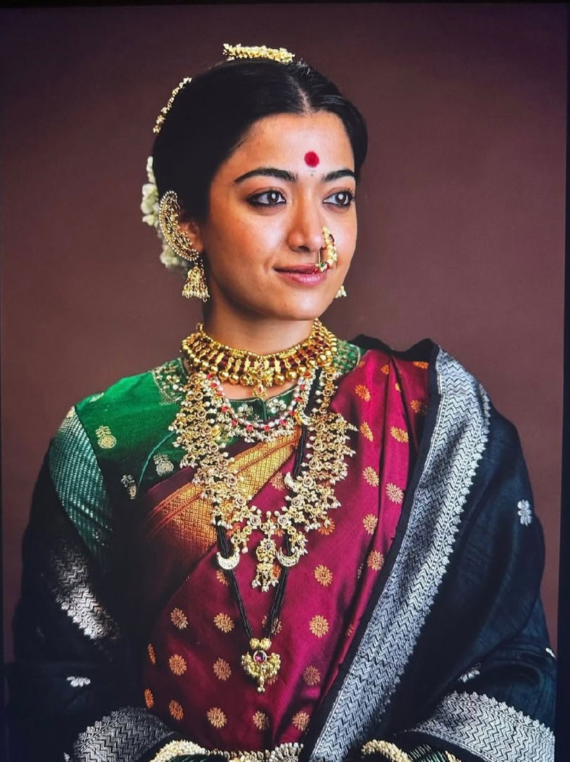 नाकात नथ, कपाळावर कुंकू! रश्मिका मंदानाचा मराठमोळा लूक - Marathi News | नाकात नथ, कपाळावर कुंकू! रश्मिका मंदानाचा मराठमोळा लूक | Latest Photos at Lokmat.com